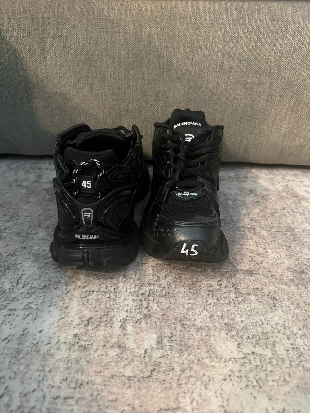 Balenciaga Runners Black